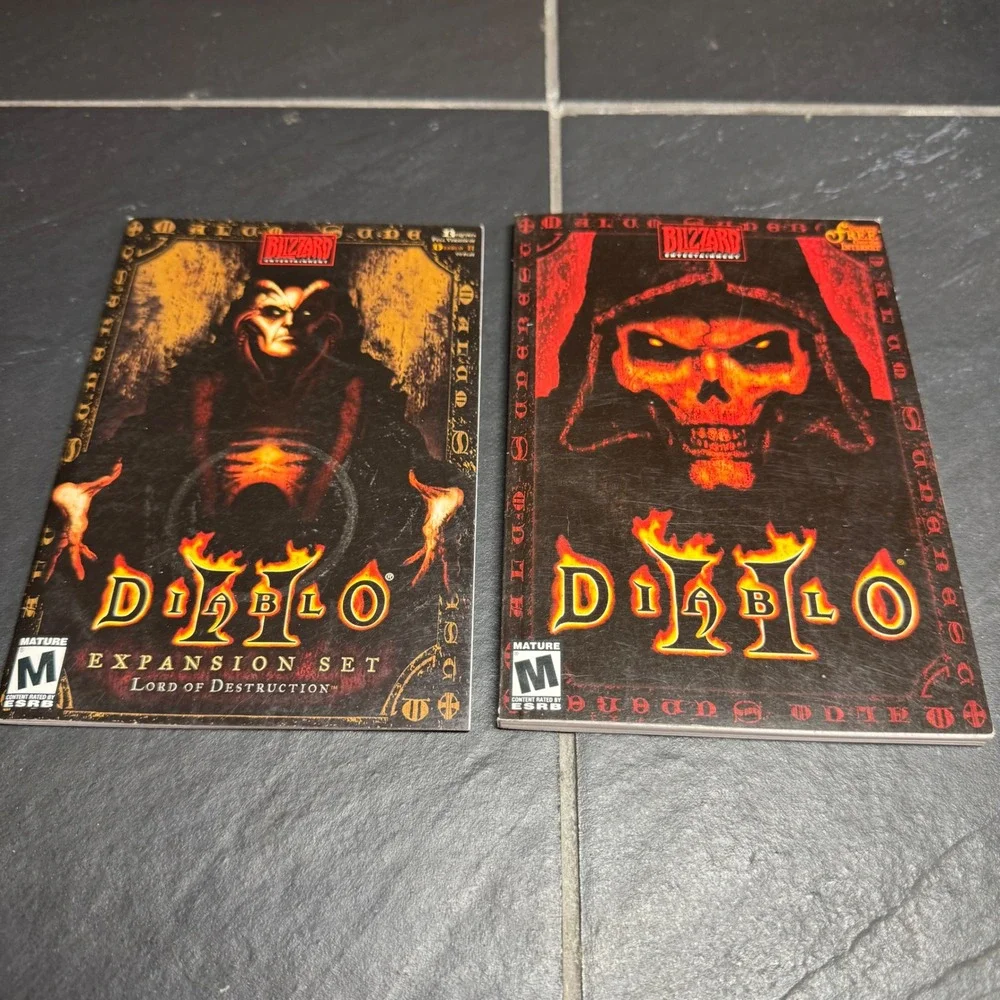 Diablo II PC Game Lot with Lord of Destruction Expansion & Diablo 1 Disc Manuals